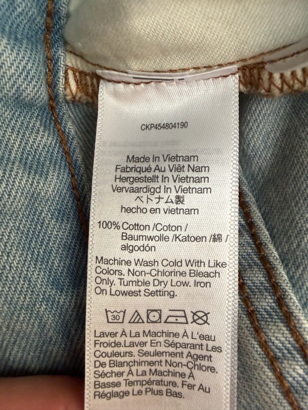 Madewell the Mom Jean Short - Picture 12 of 14